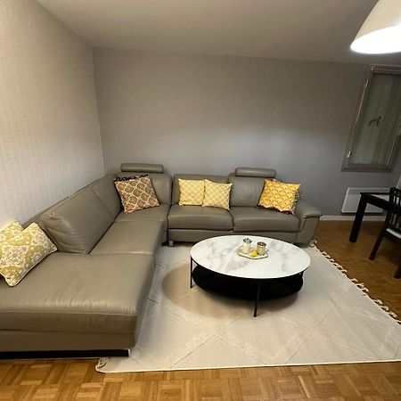 Appartement En Residence- كليشي المظهر الخارجي الصورة